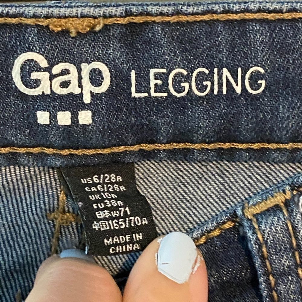 Gap Legging Ankle Jeans - Picture 6 of 11